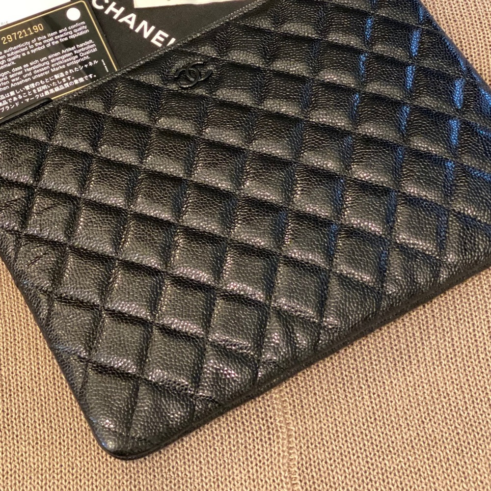 ▪️SOLD▪️CHANEL 20S SO BLACK Medium OCase Pouch